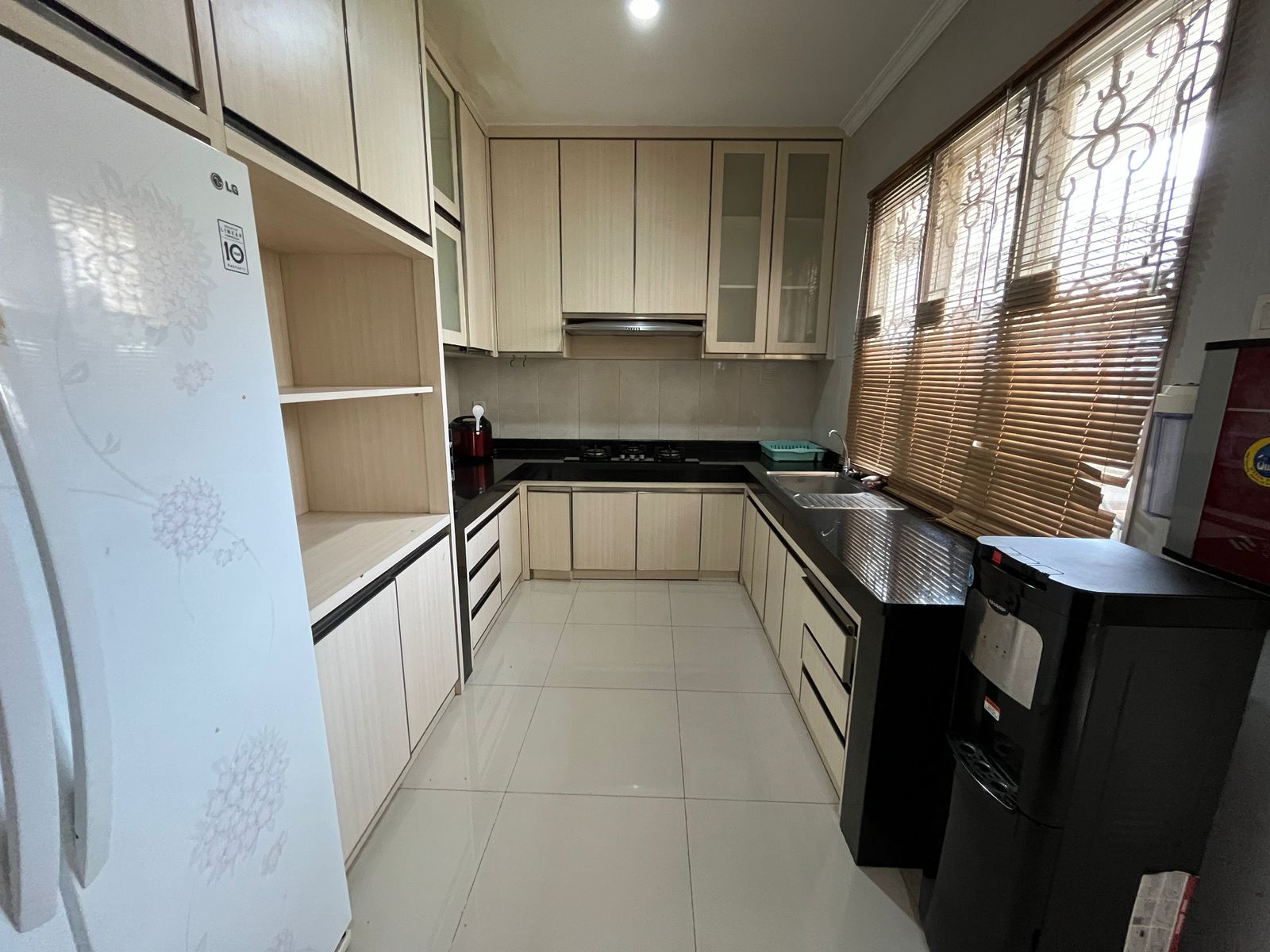 Rumah Disewakan Fully Furnished di Cluster Vassa Terrace Lippo Cikarang 